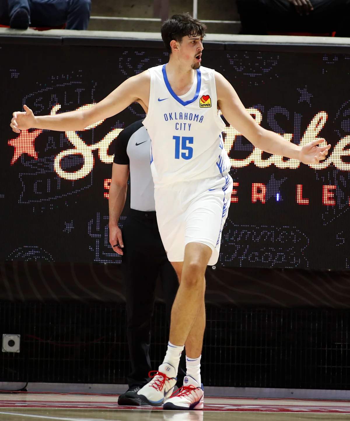 Aday Mara, Bennett Stirtz keep building chemistry despite Thunder losses in Summer League
 | beritakitanih