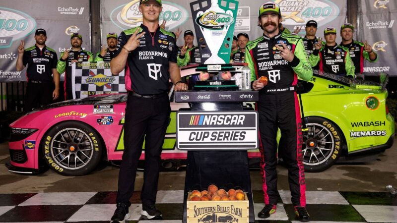 Copy of Blaney wins 3-wide battle on final lap of Atlanta ...
 | beritakitanih