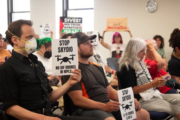Dewan Minneapolis menolak program drone yang kontroversial
 | beritakitanih