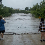 Hujan Tanpa Henti Menyebabkan Banjir Meluas di Texas Tengah
 | beritakitanih