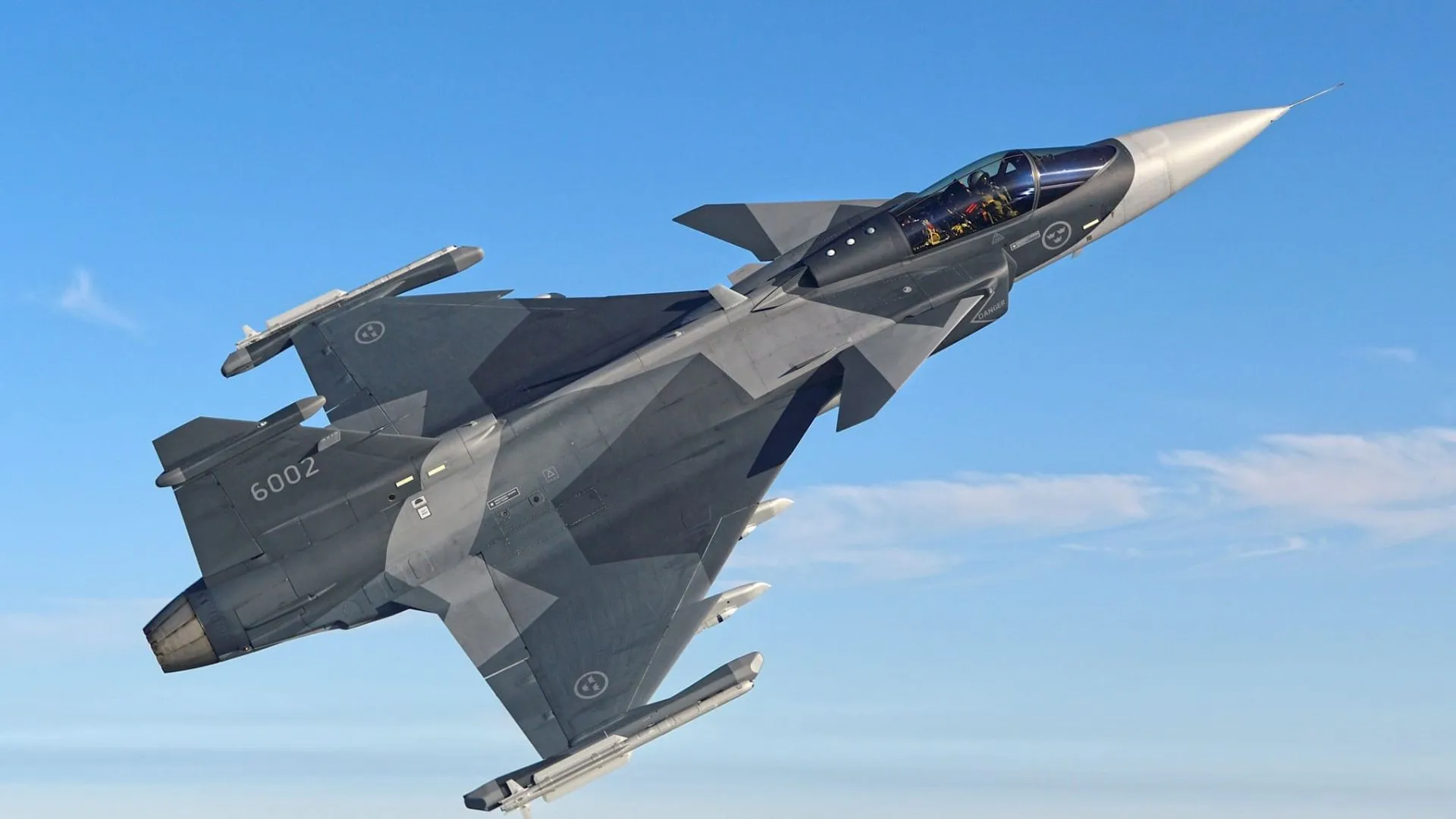 Kanada dan Swedia mendukung simulator jet tempur Gripen sementara Ottawa mempertimbangkan alternatif F-35
 | beritakitanih