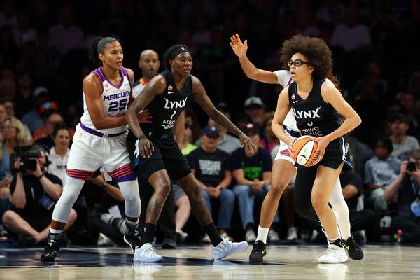 Kayla McBride, Olivia Miles membintangi kemenangan 104-100 Lynx atas Mercury
 | beritakitanih