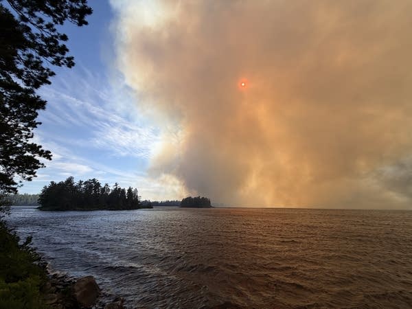 Kebakaran memaksa beberapa kelompok nirlaba di dalam dan dekat Boundary Waters untuk mengungsi
 | beritakitanih