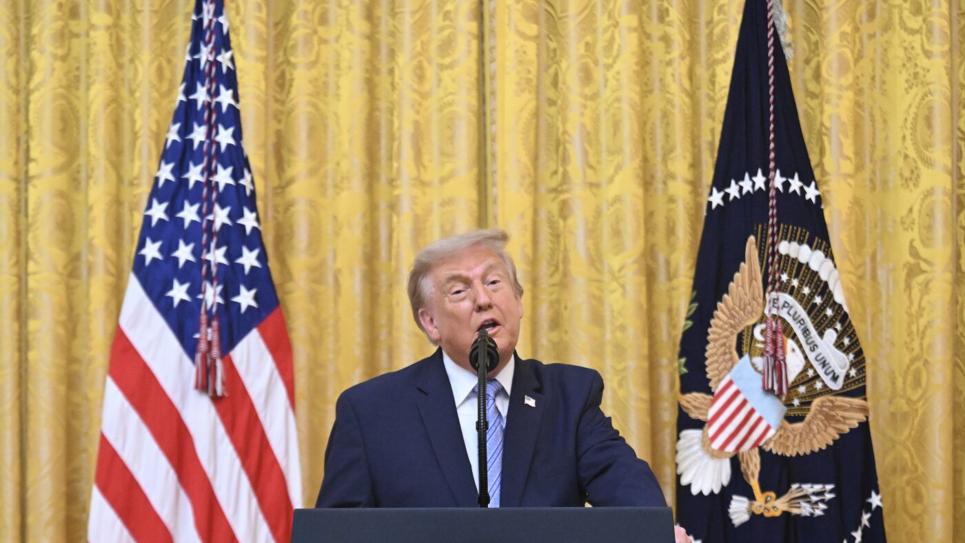 Kesimpulan dari pidato Trump pada jam tayang utama. Dan, setidaknya 2 orang tewas dalam banjir besar di Texas
 | beritakitanih