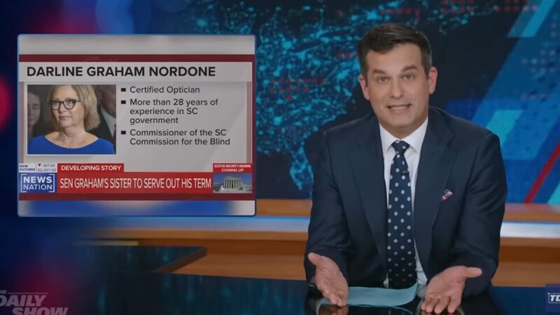 Larut Malam Menyebut Kursi Senat Lindsey Graham 'Jackpot Warisan'
 | beritakitanih