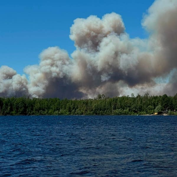 Minnesota Boundary Waters ditutup di tengah panas dan kebakaran hutan
 | beritakitanih