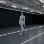 Produsen kendaraan listrik Tiongkok menargetkan 1.000 robot humanoid besi setiap bulan menjelang peluncuran global pada tahun 2027
 | beritakitanih