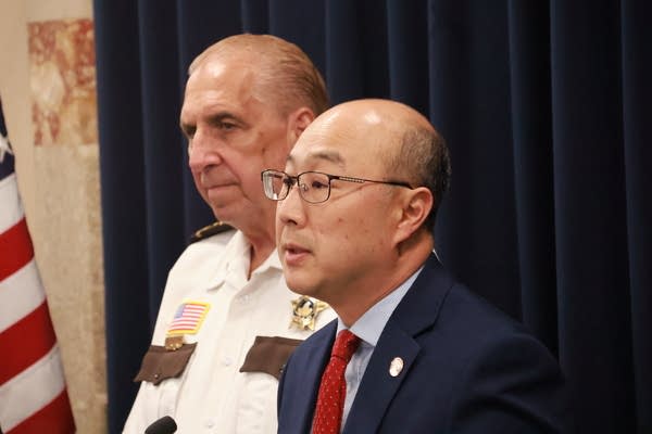 Ramsey Co. menggugat DHS atas penangkapan warga oleh ICE
 | beritakitanih