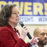 Sara Rodriguez, Letnan Gubernur, Mundur dari Pencalonan Gubernur Wisconsin
 | beritakitanih