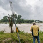 Sirene banjir berbunyi di Texas Tengah Selatan saat sungai mencapai ketinggian yang berbahaya
 | beritakitanih