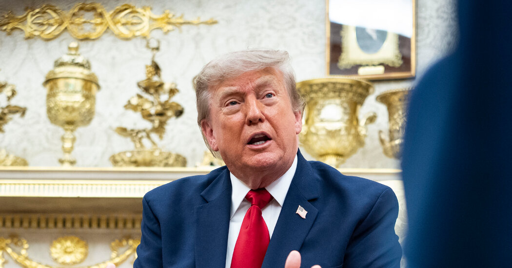 Trump Menekan ICE untuk Melanjutkan Penghentian Lalu Lintas Setelah Agensi Menarik Kembali
 | beritakitanih